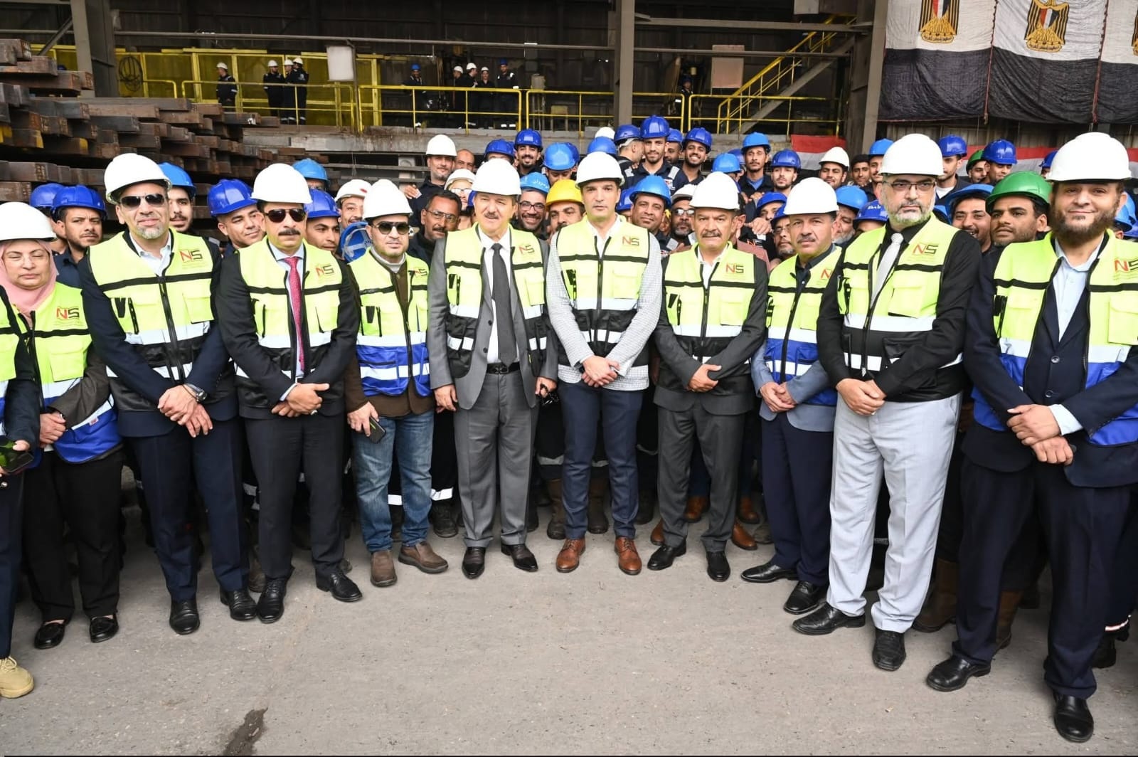 مصر: وزير الصناعة يتفقد مصانع الحديد والصلب بالسويس، ويعرض صحفياً خطة دعم الصناعة الوطنية