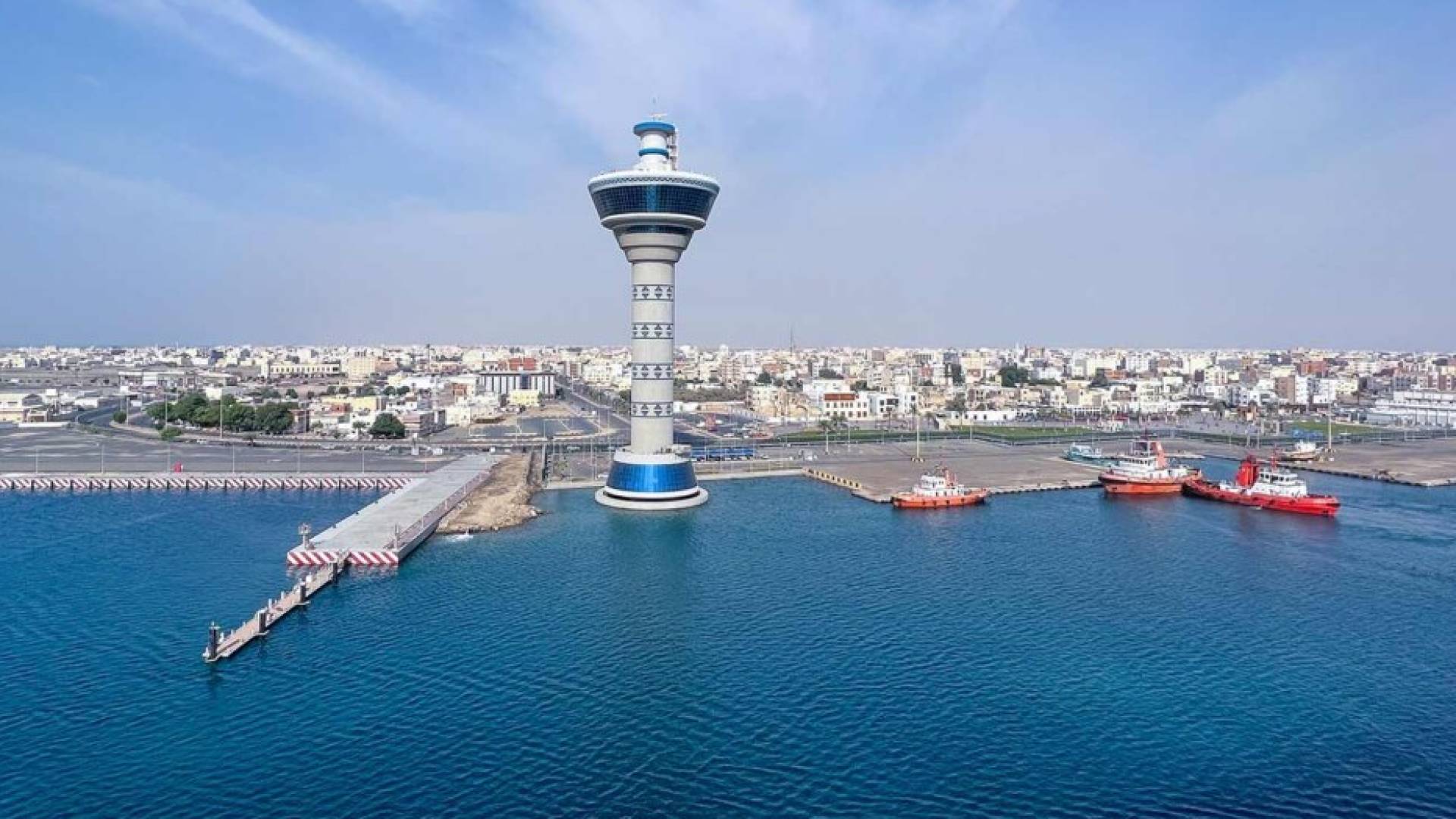 إنفوجراف: ميناء ينبع يعوض 40% من صادرات نفط السعودية بعد إغلاق هرمز